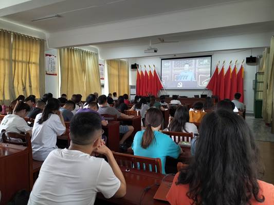 说明: G:\党务\公司照片留存\2021\20210701马院庆祝中国共产党成立100周年大会照片集锦（个人观看和集体观看）\QQ图片20210701102458.jpg